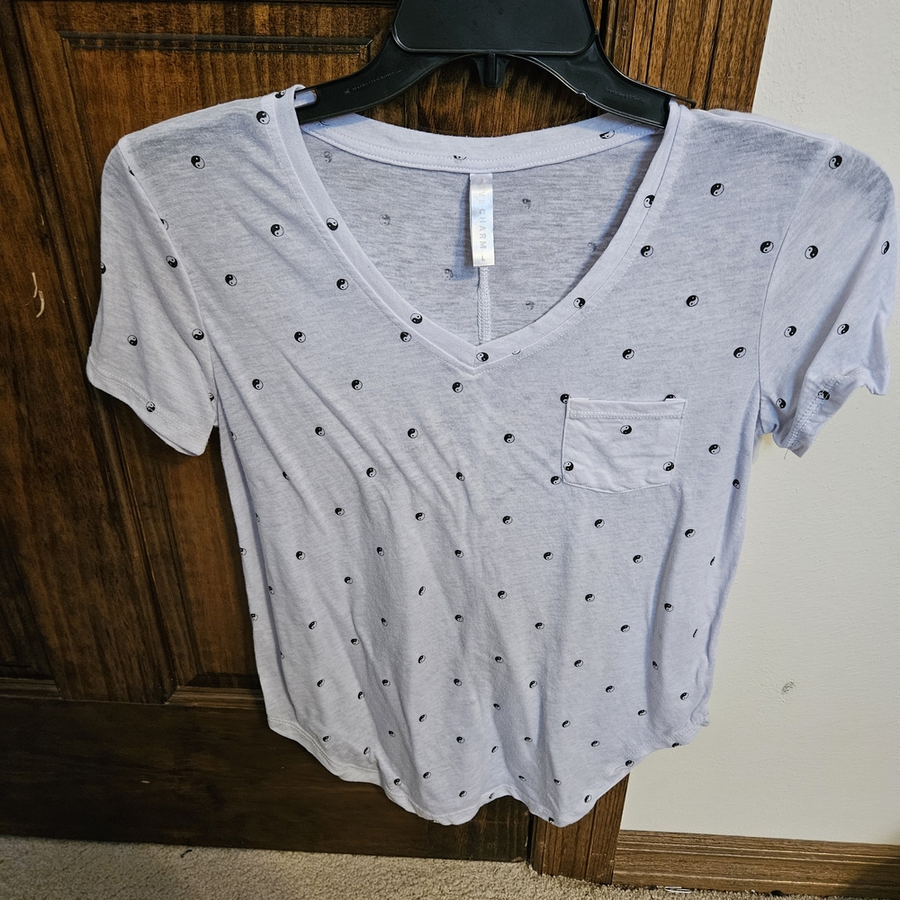 Women's Light Gray V-Neck Tee with Yin Amd Yang Design